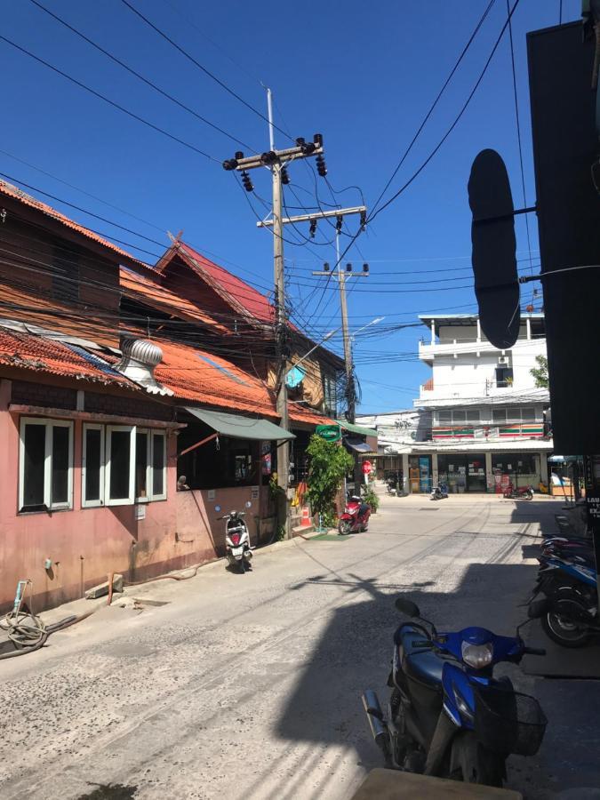 Kanokwan Guesthouse Тау Экстерьер фото